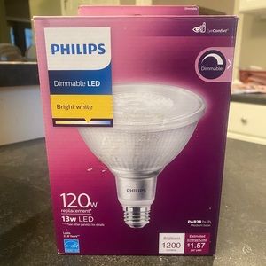 Philips 120 W / 13W LED Par38 Dimmable bright white bulb